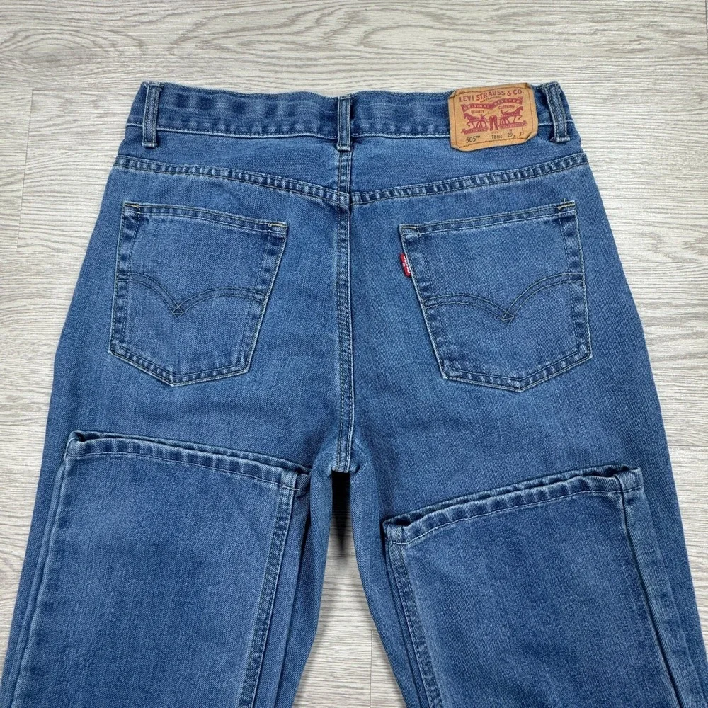 Levis Boys Jeans 505 Regular Fit Blue Denim Size 18 Reg W29 L31 Straight Leg